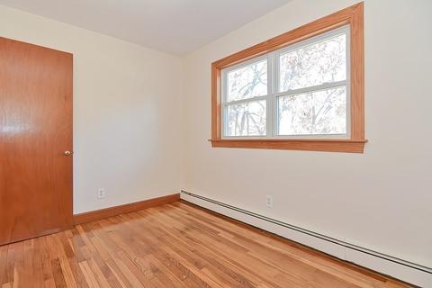 84 Mendon St, Upton, MA 01568 photo 25