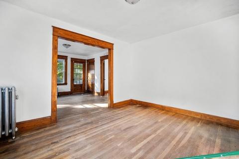 56 Orange St, Springfield, MA 01108 photo 8