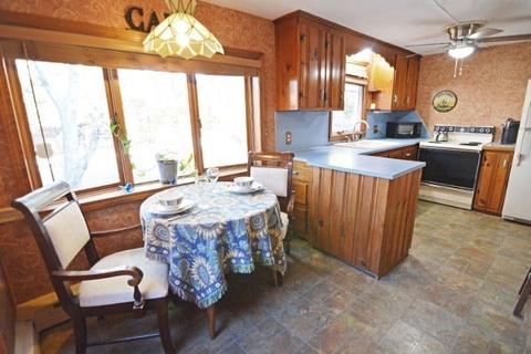 23 N Hood St, Springfield, MA 01109 photo 2