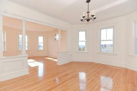 71 Francis St, Worcester, MA 01606 photo 4