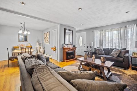 47 Phillips Ave, Springfield, MA 01119 photo 6