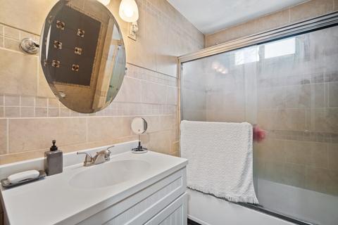 47 Phillips Ave, Springfield, MA 01119 photo 12