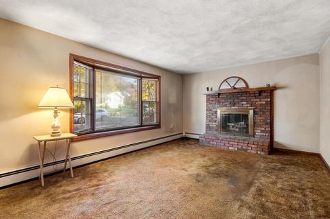 20 Colburn Rd, Reading, MA 01867 photo 4