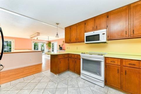 1005 Old Stage Rd, Barnstable, MA 02632 photo 4