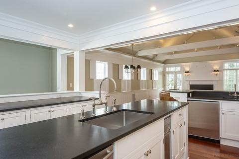 18 Norfolk St, Dedham, MA 02026 photo 4