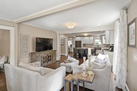 293 West St, Reading, MA 01867 photo 7