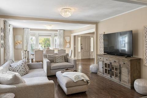 293 West St, Reading, MA 01867 photo 14