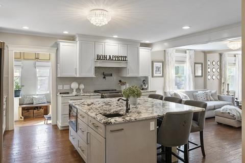 293 West St, Reading, MA 01867 photo 1