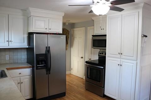 1189 Bradley Rd, Springfield, MA 01118 photo 5