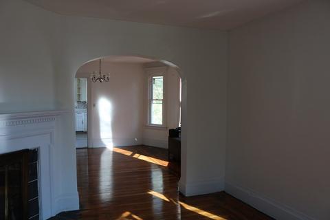 426 Sumner Ave, Springfield, MA 01104 photo 6