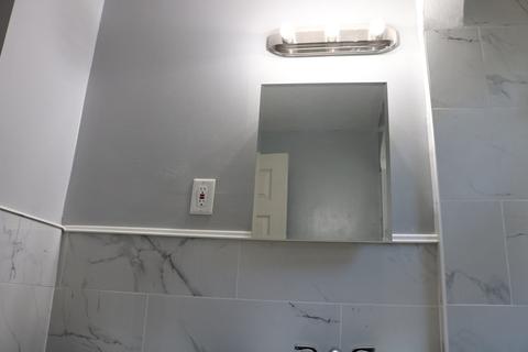 426 Sumner Ave, Springfield, MA 01104 photo 10