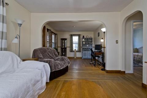 129 Eddy St, Springfield, MA 01104 photo 17