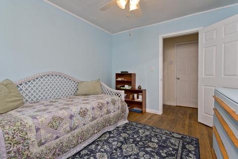 129 Eddy St, Springfield, MA 01104 photo 9