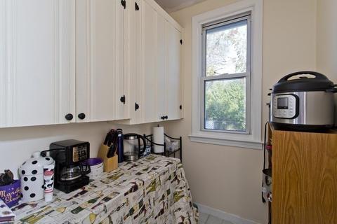 129 Eddy St, Springfield, MA 01104 photo 5
