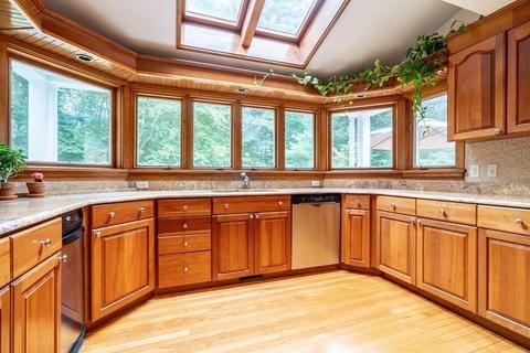 7 Crest Dr, Dover, MA 02030 photo 3