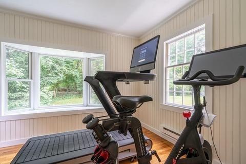 7 Crest Dr, Dover, MA 02030 photo 9