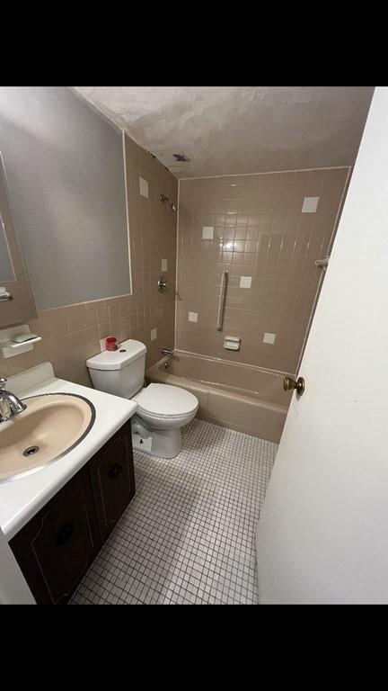 881 Broadway #34, Everett, MA 02149 photo 11