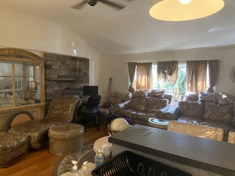 1 Lantern Ln, Dedham, MA 02026 photo 3