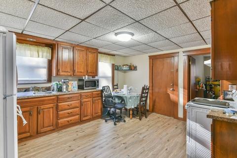 27 Harris St, Webster, MA 01570 photo 7