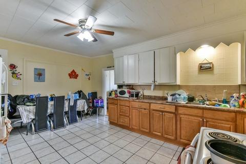32 E Main St, Webster, MA 01570 photo 17
