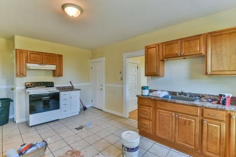 32 E Main St, Webster, MA 01570 photo 27
