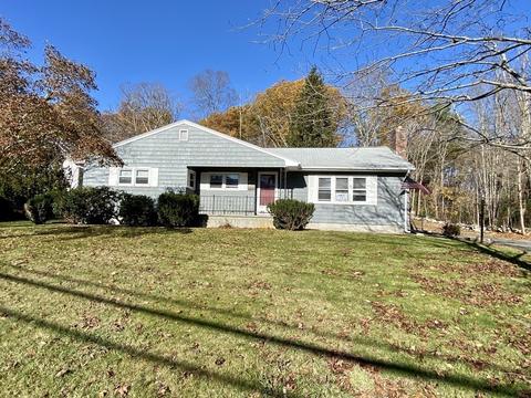 51 Main St, Upton, MA 01568 photo 1