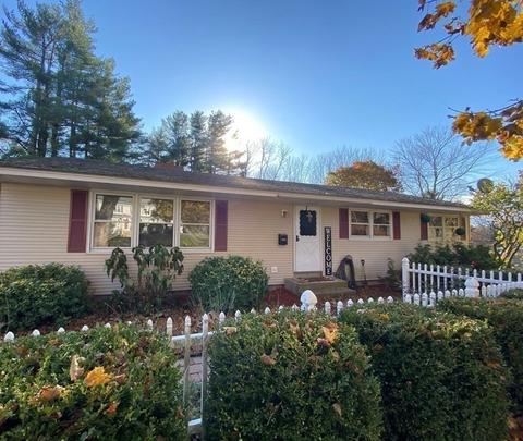 14 Highland St, Ware, MA 01082 photo 4
