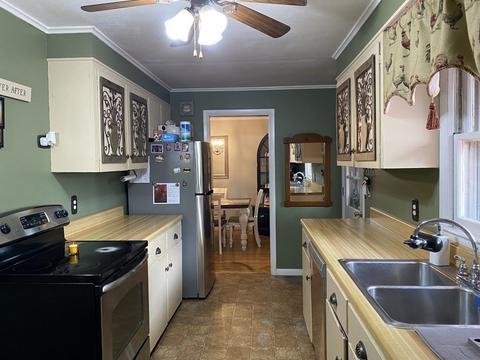 14 Highland St, Ware, MA 01082 photo 16