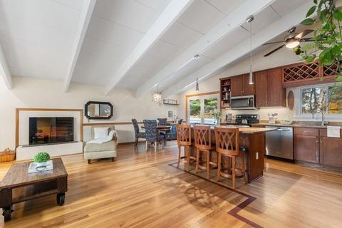 31 Walnut St, Millis, MA 02054 photo 6
