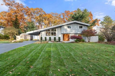 31 Walnut St, Millis, MA 02054 photo 1