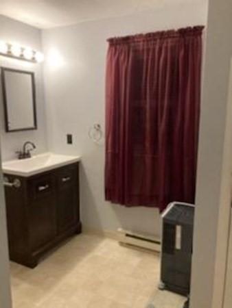 65 Fourth St, Worcester, MA 01602 photo 5