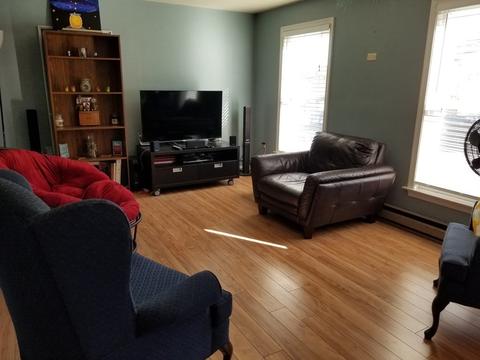 65 Fourth St, Worcester, MA 01602 photo 3