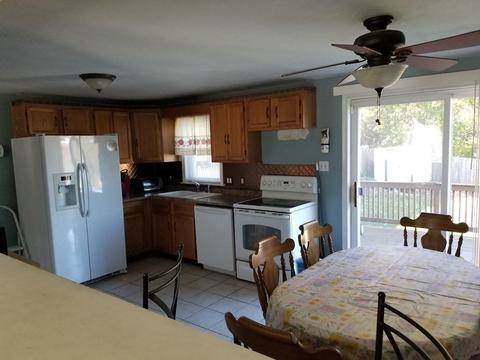 65 Fourth St, Worcester, MA 01602 photo 4