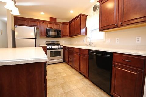 10 Pace Rd, Saugus, MA 01906 photo 9