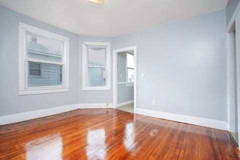 192 Northampton Ave, Springfield, MA 01109 photo 6
