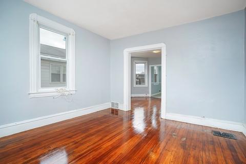 192 Northampton Ave, Springfield, MA 01109 photo 7