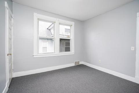 192 Northampton Ave, Springfield, MA 01109 photo 13
