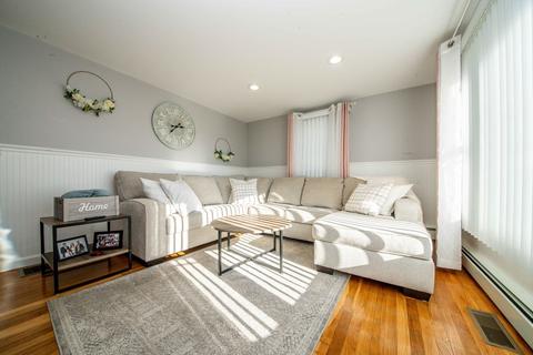 582 Nichols St, Fall River, MA 02720 photo 11