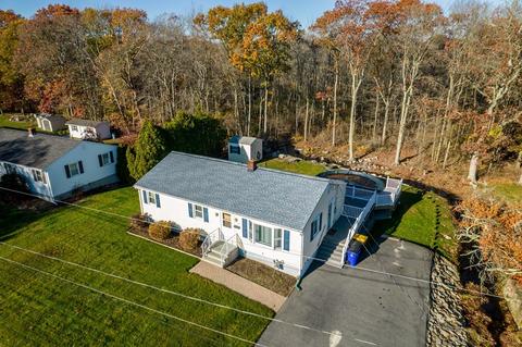582 Nichols St, Fall River, MA 02720 photo 4