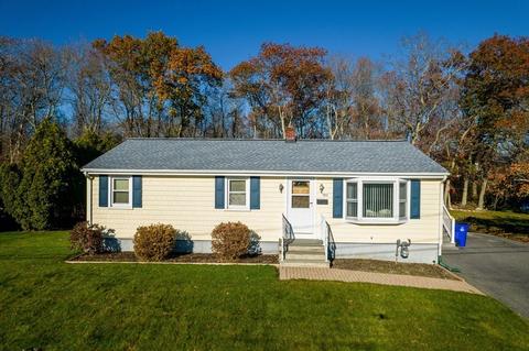 582 Nichols St, Fall River, MA 02720 photo 1