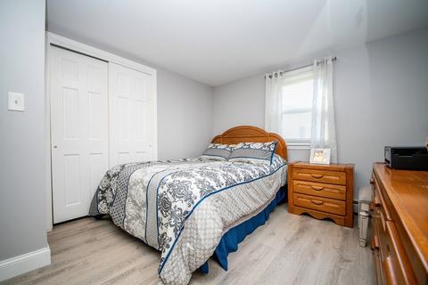 582 Nichols St, Fall River, MA 02720 photo 26