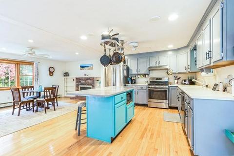 44 Leamington Ln, Mashpee, MA 02649 photo 7