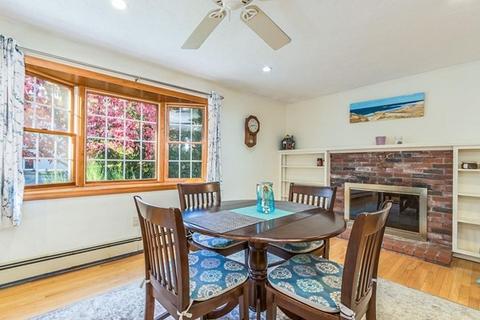 44 Leamington Ln, Mashpee, MA 02649 photo 8