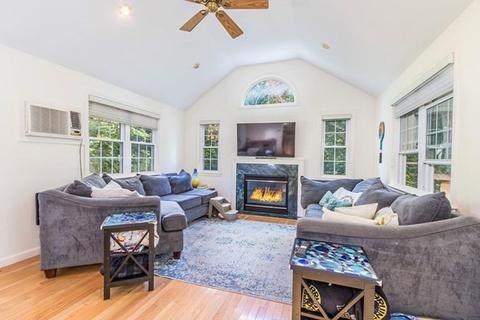 44 Leamington Ln, Mashpee, MA 02649 photo 9