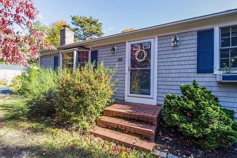 44 Leamington Ln, Mashpee, MA 02649 photo 2