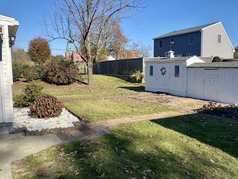 139 Pilgrim Rd, Springfield, MA 01118 photo 14