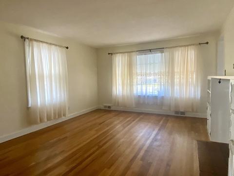 139 Pilgrim Rd, Springfield, MA 01118 photo 4