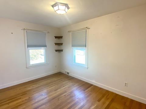 139 Pilgrim Rd, Springfield, MA 01118 photo 7
