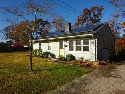 15 Birch St, Bourne, MA 02532 photo 2