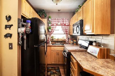 552 Palmer St, Fall River, MA 02721 photo 9
